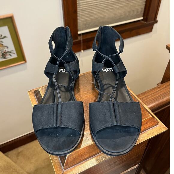 Eileen Fisher Black Strappy Nubuck  Sandals Size 6.5 Old Money, Artsy, Quiet Lux - Picture 2 of 9